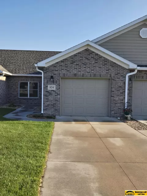 824 Meadow St, Beatrice, NE 68310 photo 15