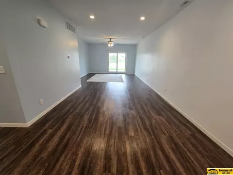 824 Meadow St, Beatrice, NE 68310 photo 4