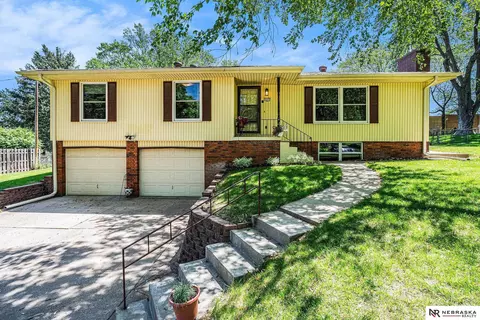 3371 S 112th St, Omaha, NE 68144