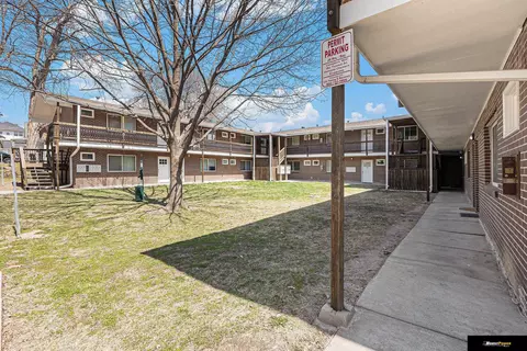 123 N 37 St, Omaha, NE 68131