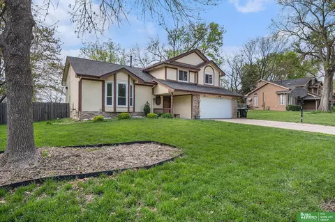 8606 N 83rd Ave, Omaha, NE 68122
