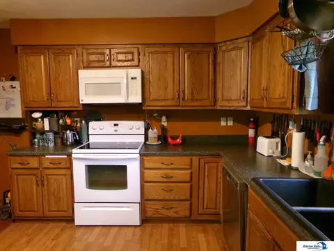 1907 Jackson St, Beatrice, NE 68310 photo 6