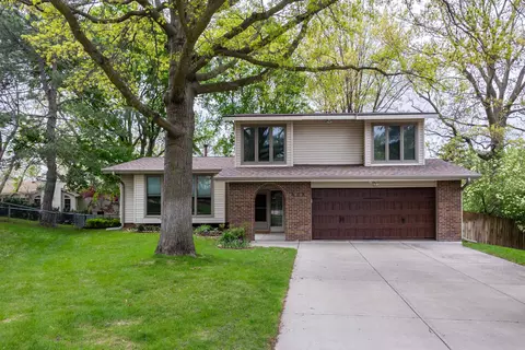 608 S 151st Cir, Omaha, NE 68154