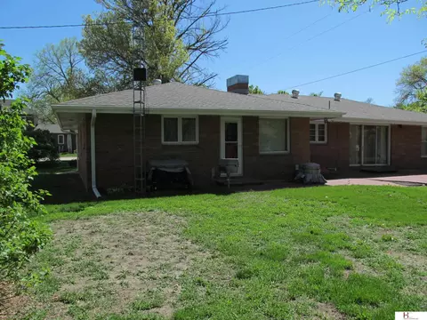 115 W Arapahoe St, Exeter, NE 68351 photo 5