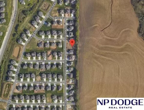 10357 S 102 St, Papillion, NE 68046