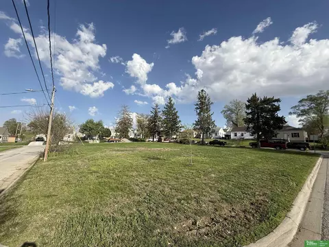 6216 Campbell Ave, Omaha, NE 68107