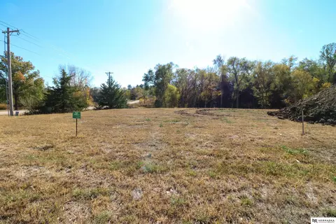 195 Switchgrass Ln, Bennet, NE 68317