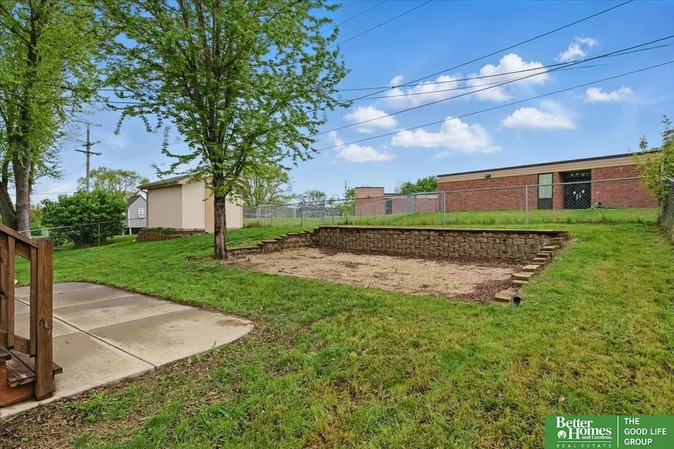 Exterior - 7212 S 78 St, La Vista, NE 68128 photo 6 of 6