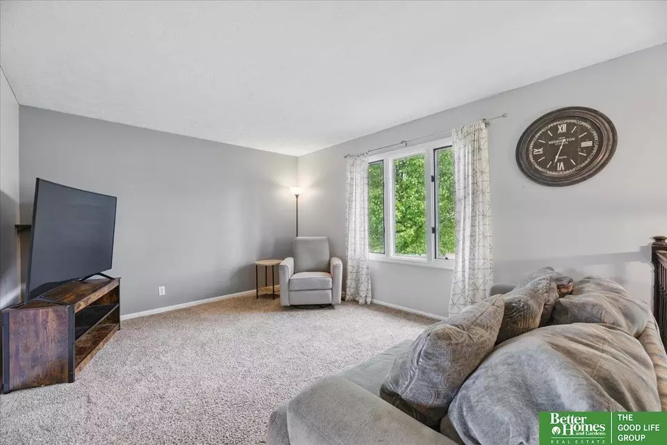 Living - 7212 S 78 St, La Vista, NE 68128 photo 1 of 2