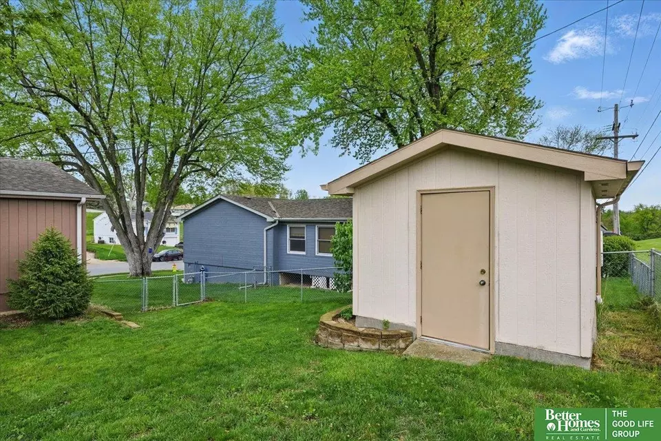 Exterior - 7212 S 78 St, La Vista, NE 68128 photo 4 of 6