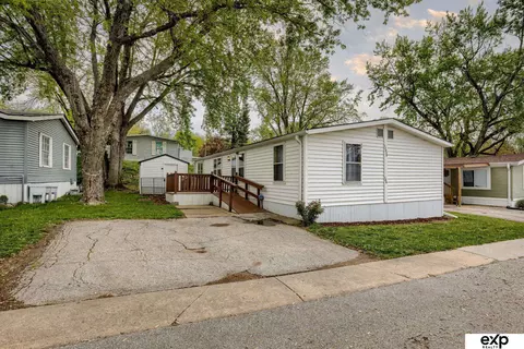 12820 Spaulding St #186, Omaha, NE 68164