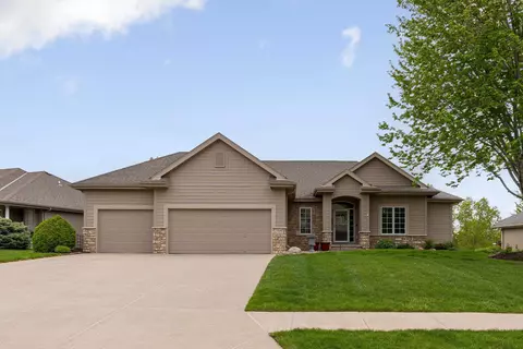 7509 S 170th St, Omaha, NE 68136