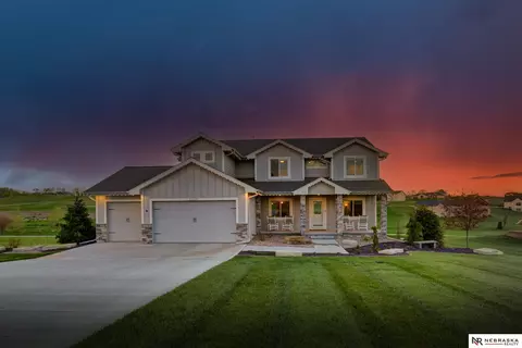 22621 Ponderosa Rd, Gretna, NE 68028