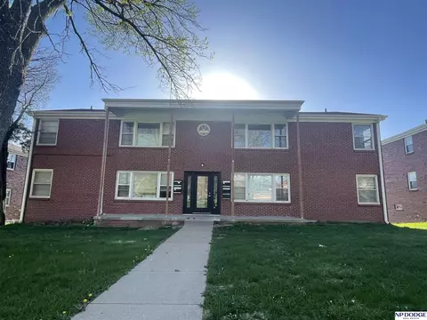 4206 N 52 St, Omaha, NE 68104