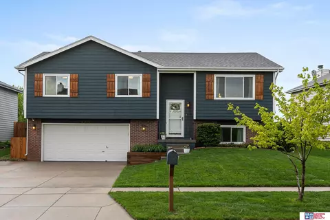 5310 NW 10th St, Lincoln, NE 68521