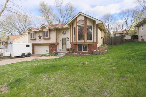 4308 Jerry Gilbert Cir, Bellevue, NE 68123
