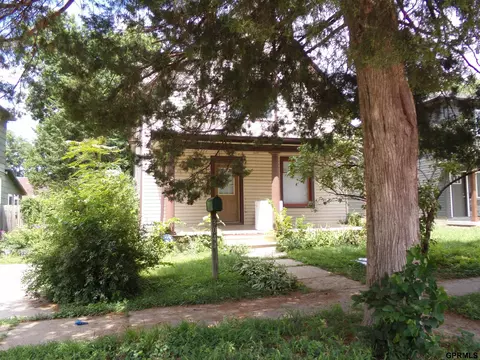 3044 S St, Lincoln, NE 68503