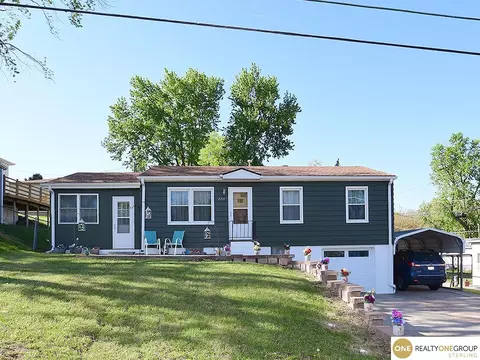 2211 Gertrude St, Bellevue, NE 68147