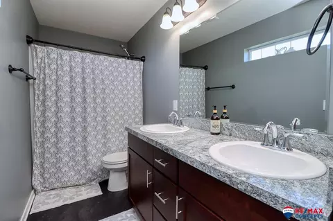 Bath - 1332 Olivia Dr, Eagle, NE 68347 photo 1 of 3