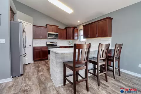 Kitchen - 1332 Olivia Dr, Eagle, NE 68347 photo 2 of 5