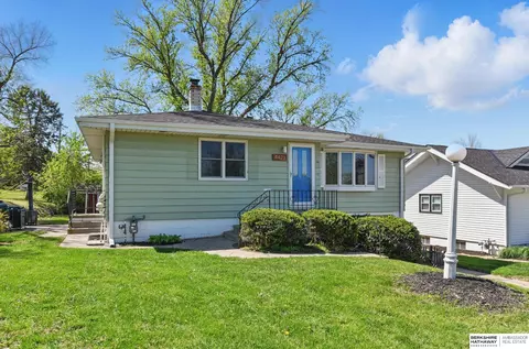 4423 Frederick St, Omaha, NE 68105