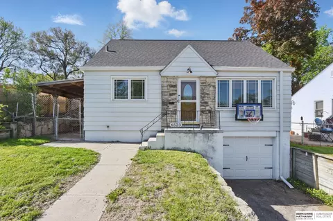 6523 Emmet St, Omaha, NE 68104