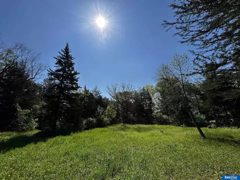 6900 Mockingbird Ln E, Lincoln, NE 68512