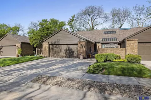 2508 Bishop Rd #36, Lincoln, NE 68502