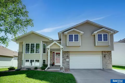 7620 S 34th St, Lincoln, NE 68516