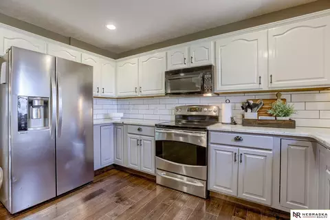 Kitchen - 116 E River View Dr, Blair, NE 68008 photo 3 of 4
