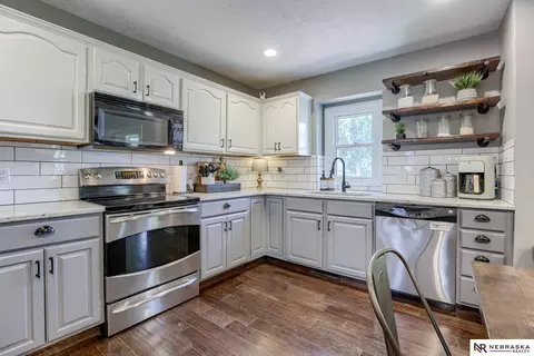 Kitchen - 116 E River View Dr, Blair, NE 68008 photo 1 of 4