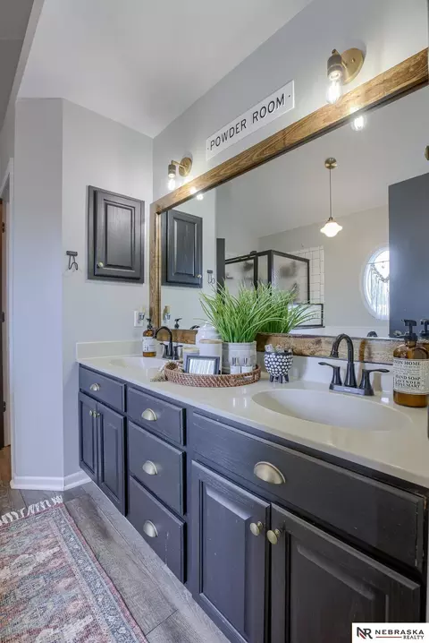 Bath - 116 E River View Dr, Blair, NE 68008 photo 6 of 6