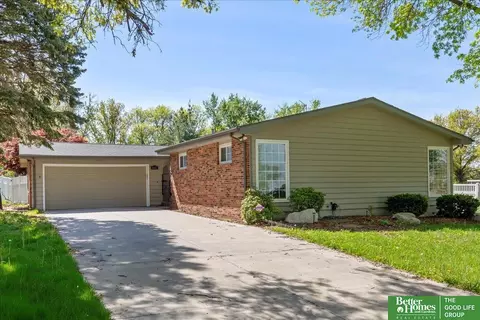 4815 N 113 St, Omaha, NE 68164