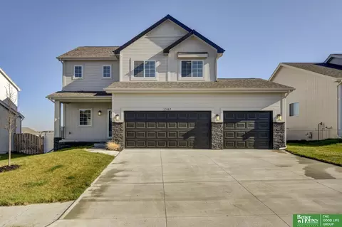 17002 Huntington Ave, Omaha, NE 68116