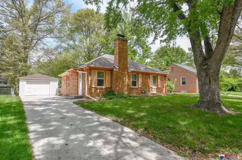 4030 Everett St, Lincoln, NE 68506