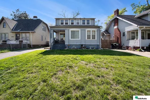 7008 Minne Lusa Blvd, Omaha, NE 68112