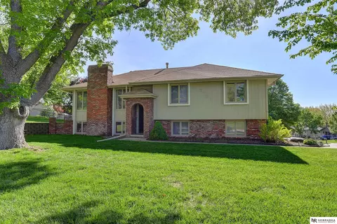 6721 S 129th St, Omaha, NE 68137