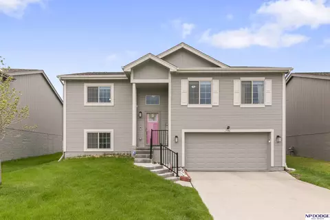 7786 N 88 St, Omaha, NE 68122