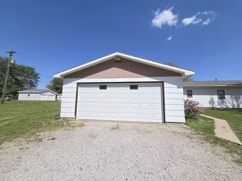 Other - 410 Austin St, Pickrell, NE 68422 photo 9 of 9