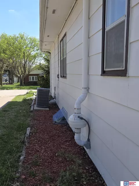 Exterior - 410 Austin St, Pickrell, NE 68422 photo 3 of 3