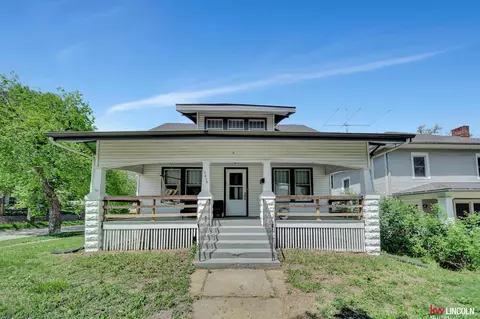 2675 S 13 St, Lincoln, NE 68502