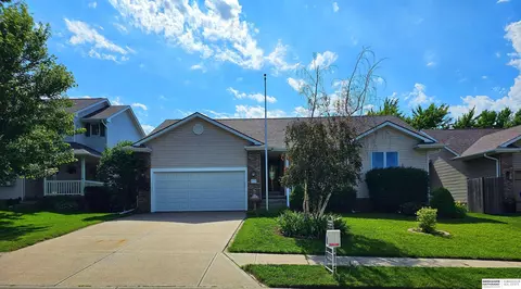 8114 S 167th St, Omaha, NE 68136