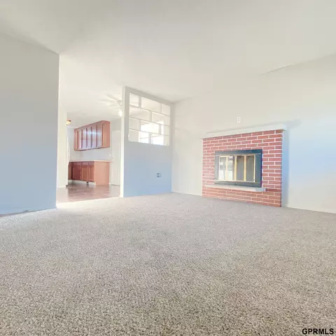 101 E 28 Ave, Bellevue, NE 68005