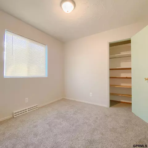 Bedroom - 101 E 28 Ave, Bellevue, NE 68005 photo 5 of 8
