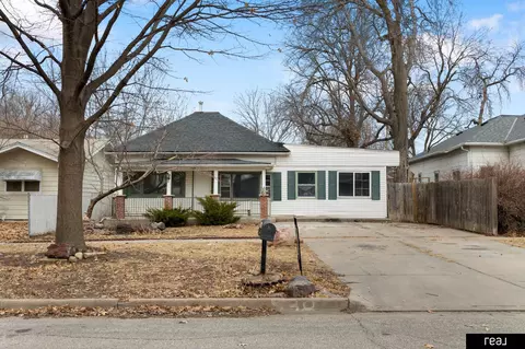 938 Peach St, Lincoln, NE 68502