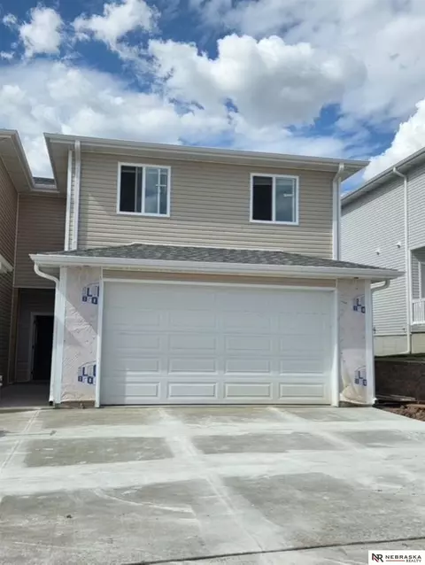 9314 Merryvale Dr, Lincoln, NE 68526