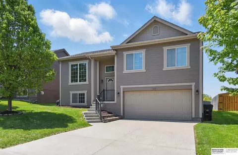 5318 S 196 St, Omaha, NE 68135