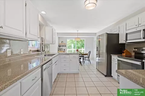 4307 Mccarty Dr, Bellevue, NE 68123 photo 17