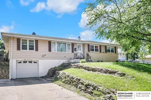 3209 Westgate Rd, Omaha, NE 68124