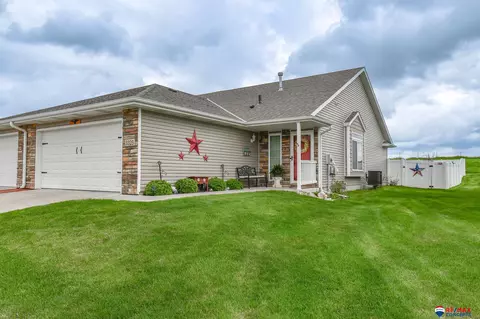 3325 N 89th St, Lincoln, NE 68507